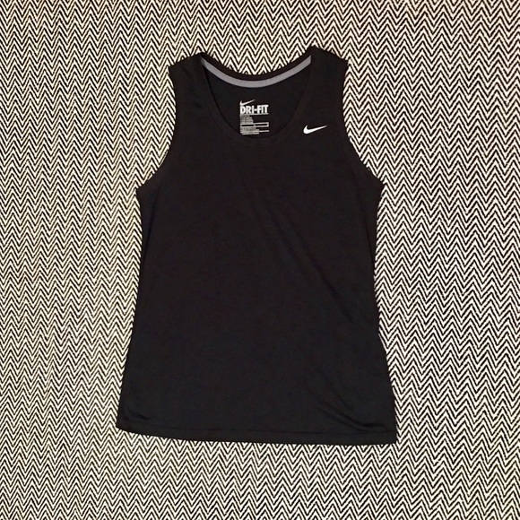 Nike Tops - Nike Dri-fit women’s tank size m